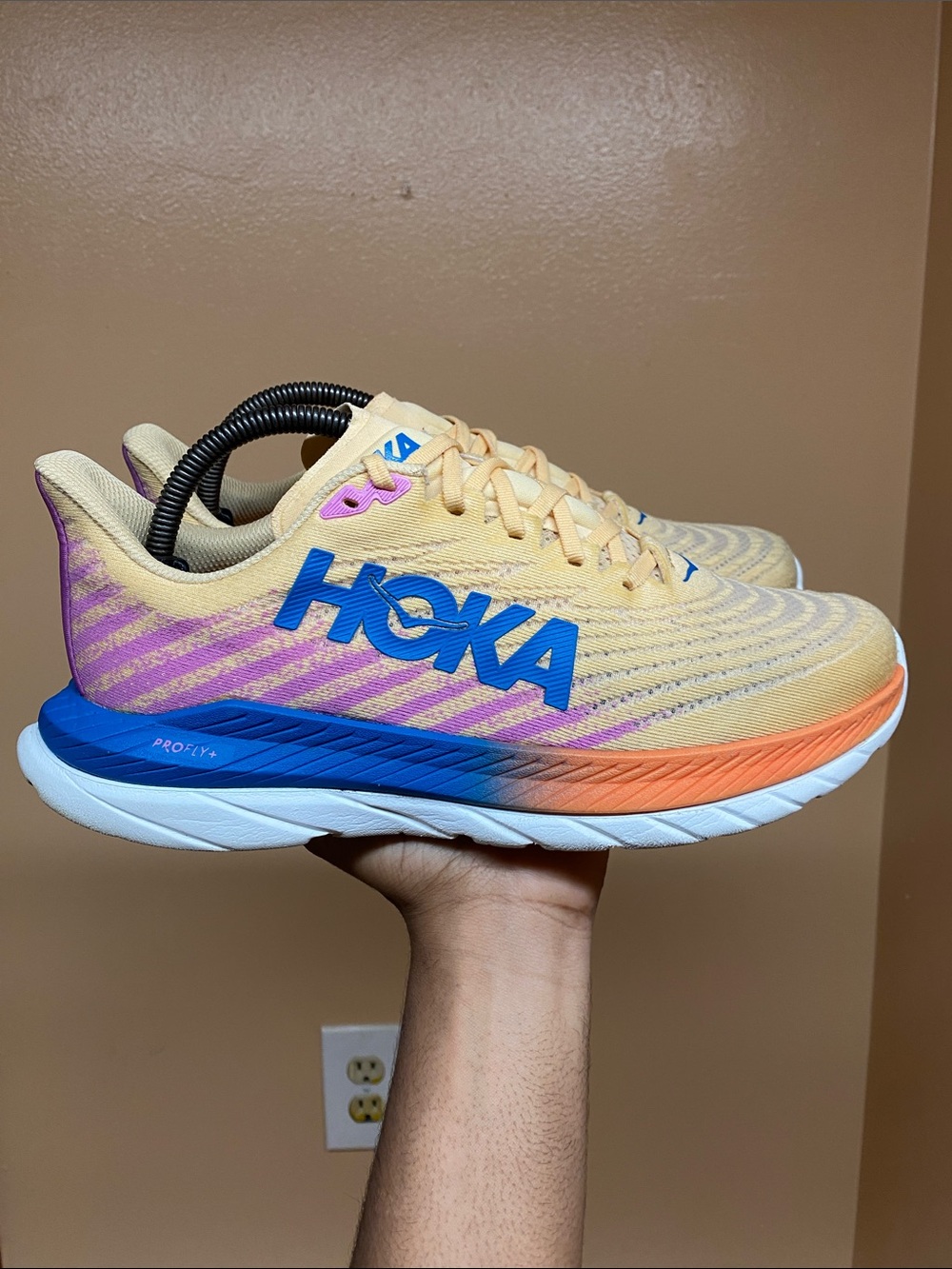 HOKA ONE ONE Mach 5 Women’s Running Sneakers “Impala Cyclamen” Size 9B